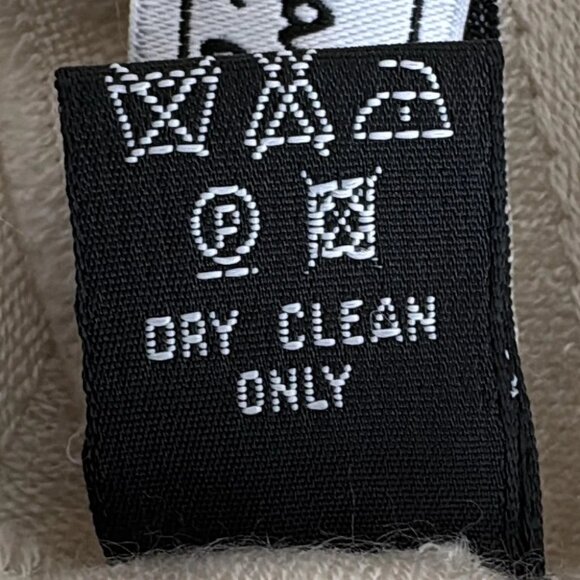 Auth Salvatore Ferragamo - Cream Cashmere Scarf - Picture 3 of 6